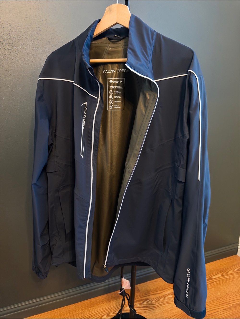 Galvin Green Men's Navy Waterproof Golf Rain Jacket with GORE-TEX